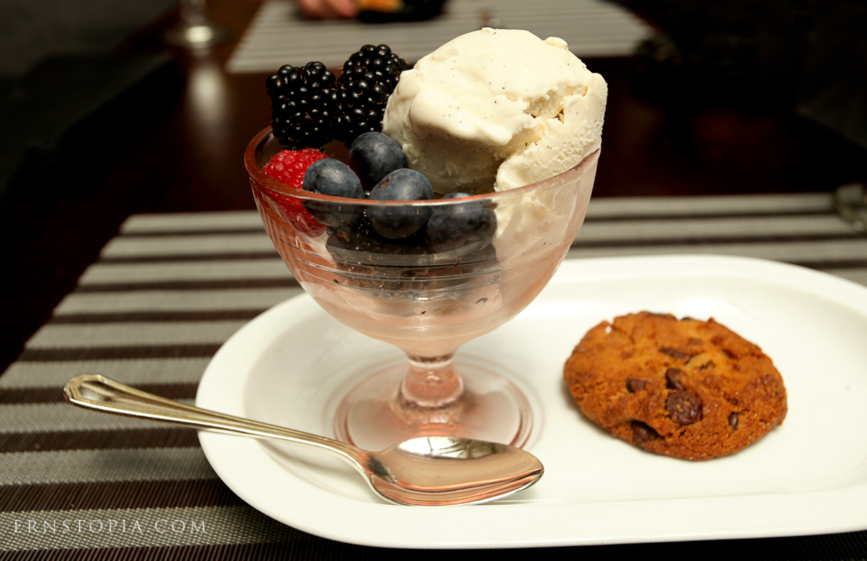 Vanilla Gelato with fresh berries and a chocolate chip cookie