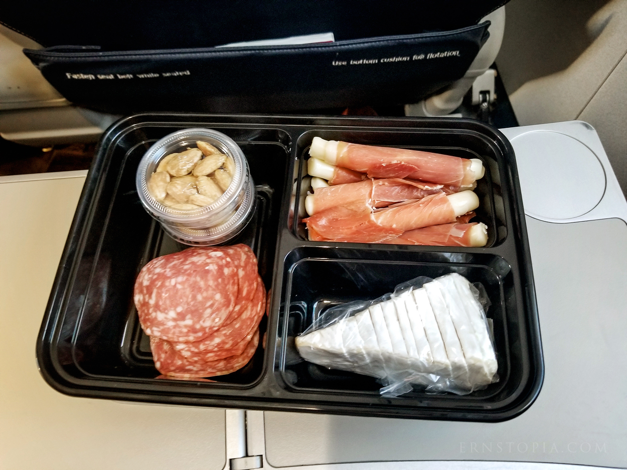 Keto Meals When You&rsquo;re Traveling - Ernstopia