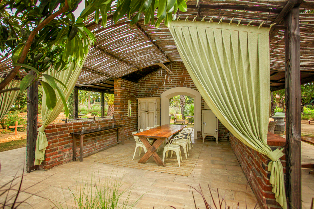 Flora Farms seating area